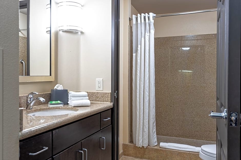 Holiday Inn Oceanside Marina - Camp Pendleton Area By IHG