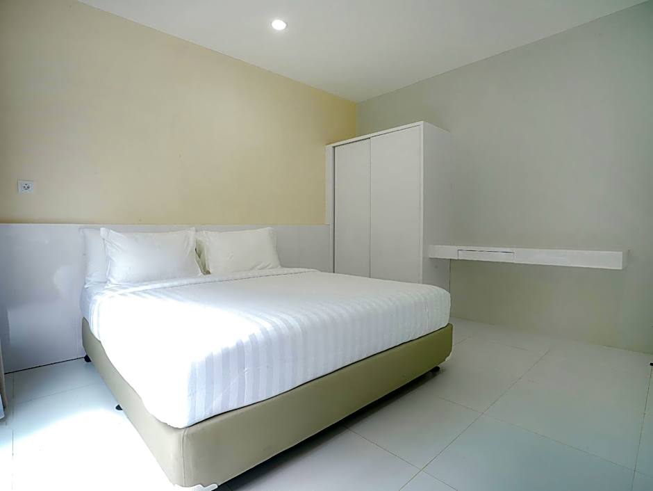 Photo 1 of 9 of 1 Bedroom