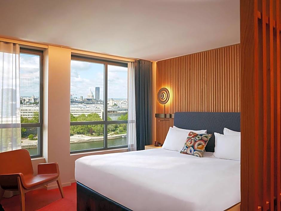 SO/ Paris Hotel