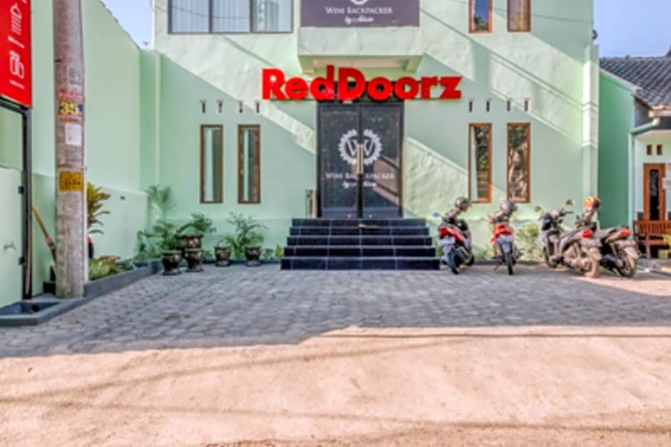 RedDoorz near Jogja National Museum