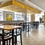 Holiday Inn Atlanta-Gas South Arena Area, an IHG Hotel By IHG