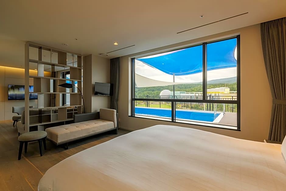 Photo 1 of 3 of 1 Extra Bed Suite