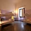 Hotel & Hostel 7