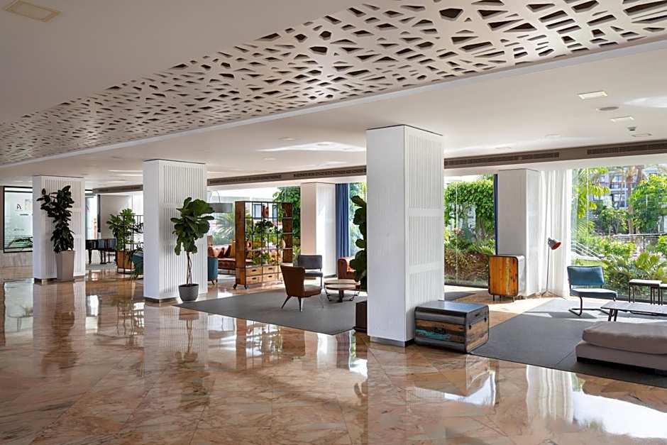 Alexandre Hotel La Siesta
