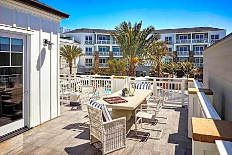 King Suite with Kitchen