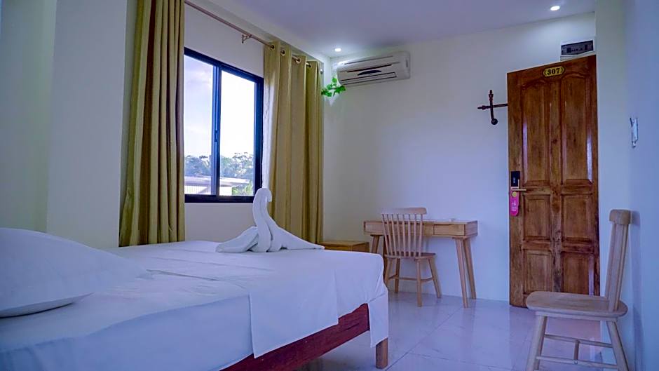 Speed 8 Inn Moalboal