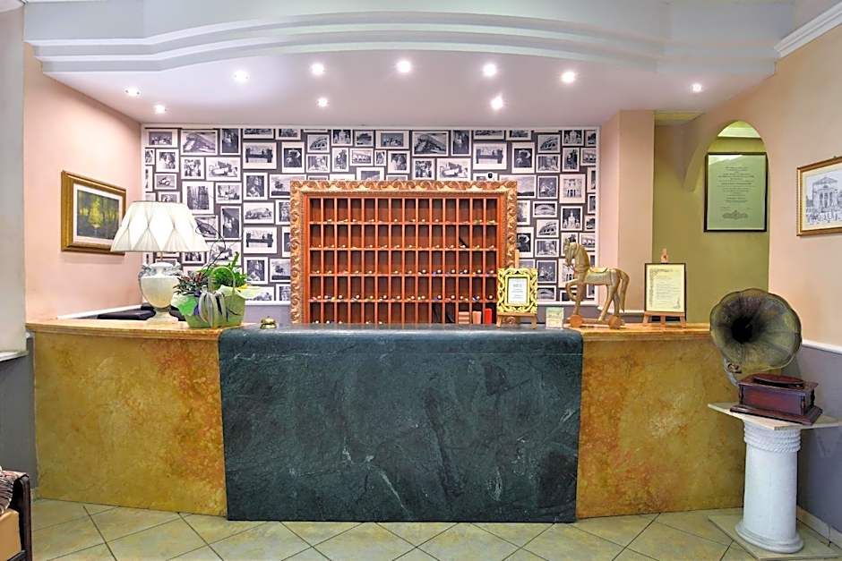 Hotel Innocenti