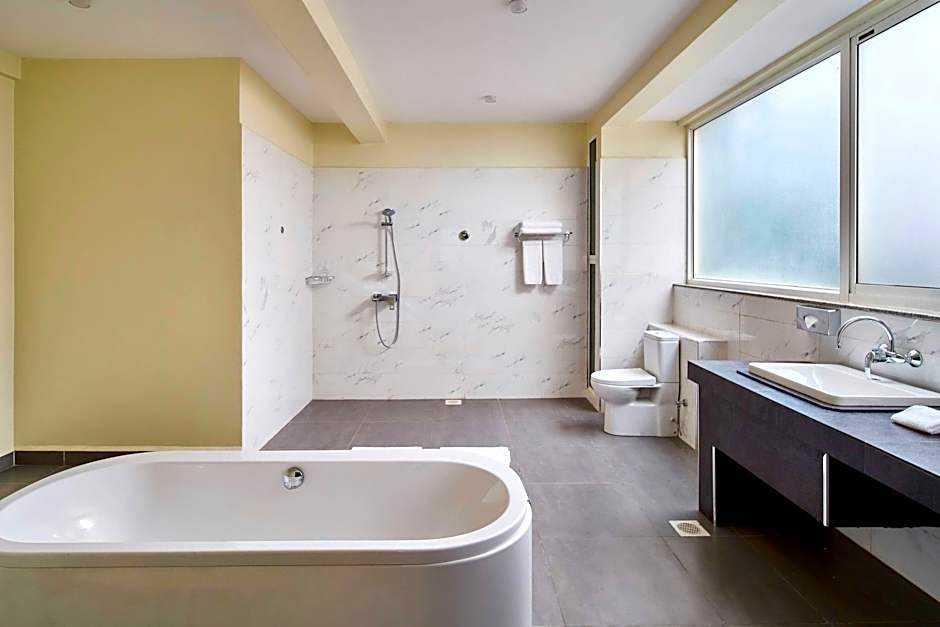 Protea Hotel by Marriott Kampala Skyz