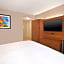 Holiday Inn Express Fairfax-Arlington Boulevard by IHG