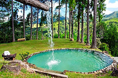 Casa da Colina Chalés