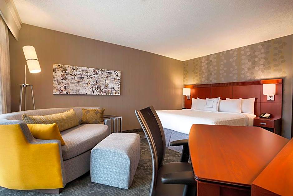Courtyard by Marriott Champaign