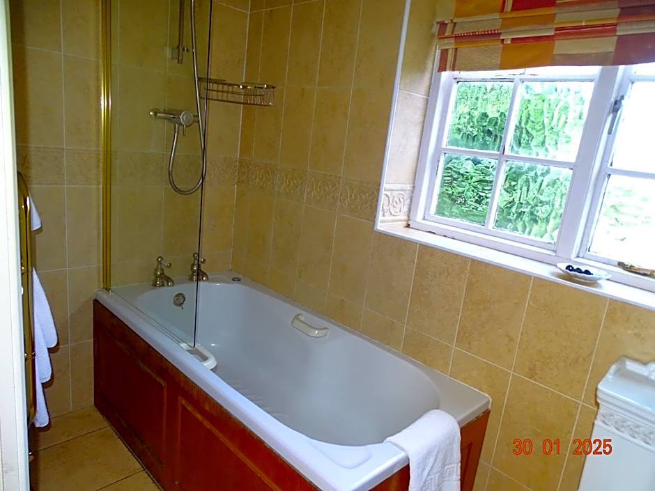 Donington Manor Hotel