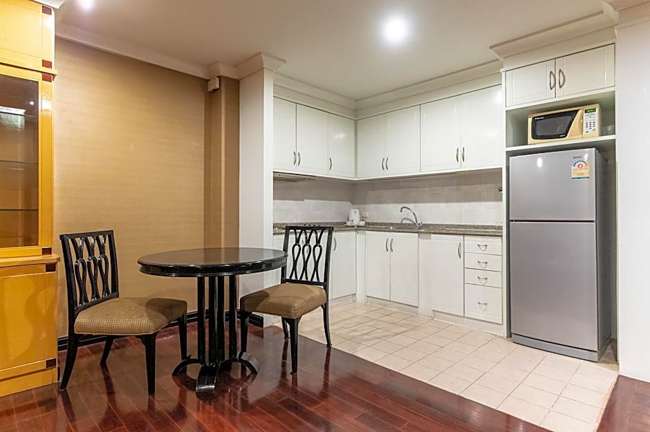 Admiral Suites Bangkok by Compass Hospitality