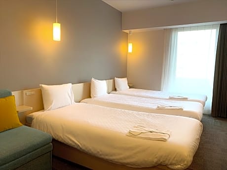 Standard Triple Room - Non-Smoking