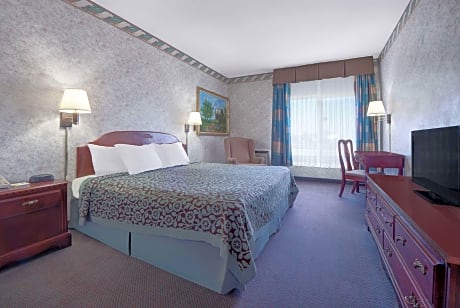 2 Queen Beds Mobility Accessible Room Non-Smoking