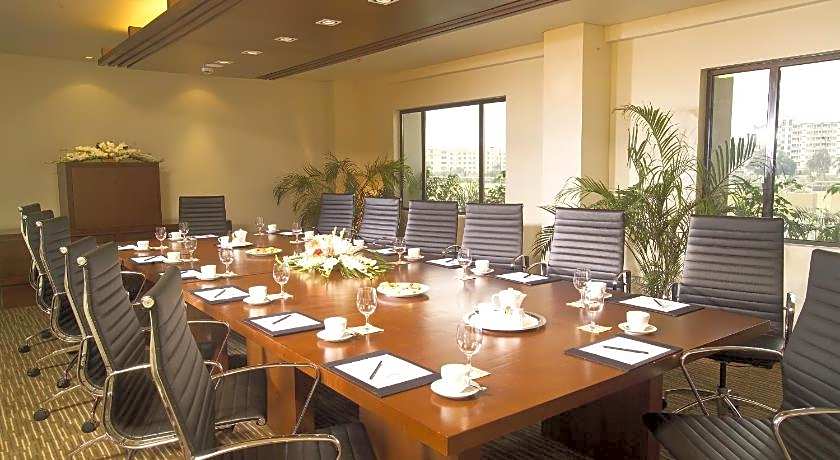 Radisson Blu Dhaka Water Garden