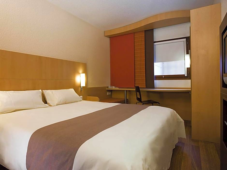 Ibis Cambrai