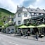 Hotel Haus Burg Metternich
