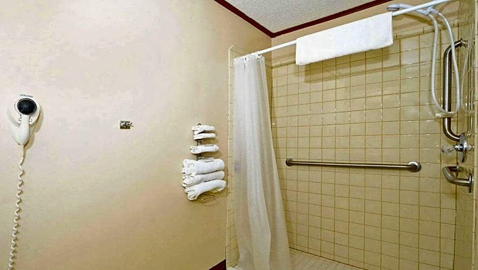 M Star Hotel Covington