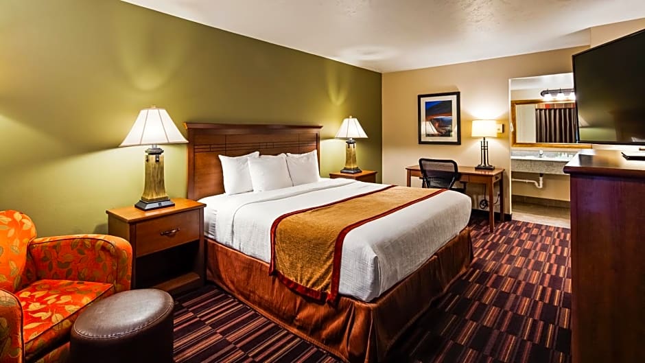 Best Western Town and Country Inn