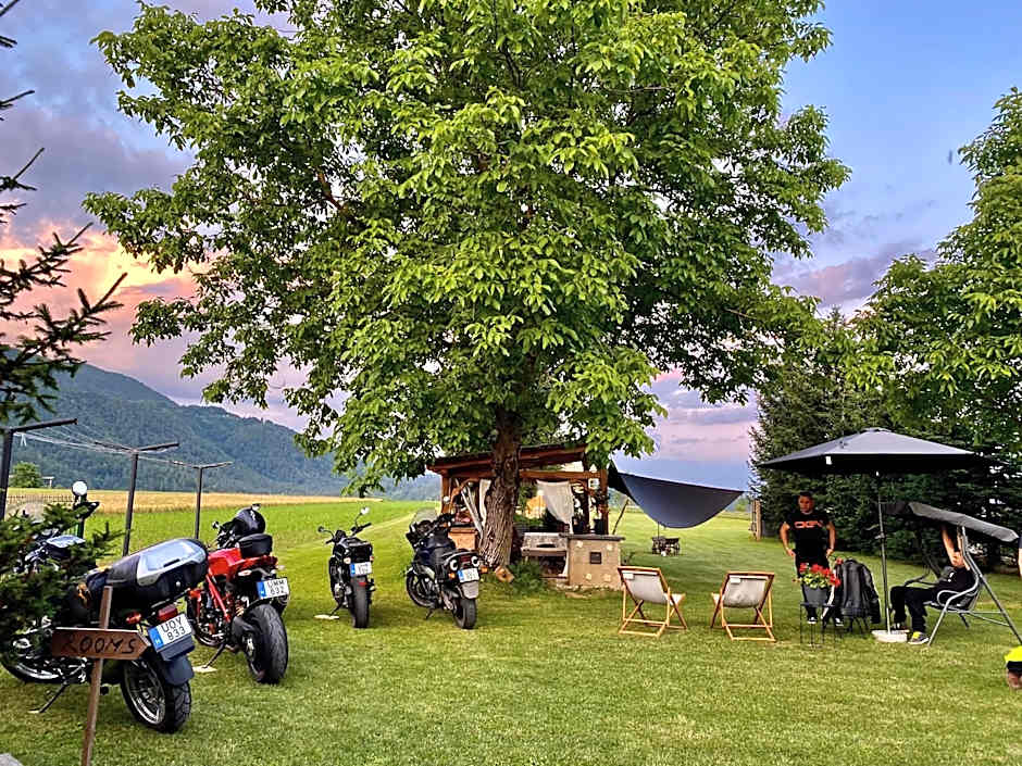 Rooms & Apartment ZALA Skier-Friendly near cable car