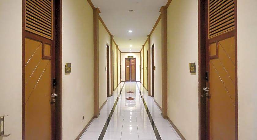 Urbanview Hotel Dedy Jaya Brebes