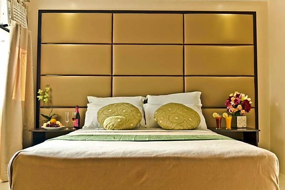 Canberry Hotel