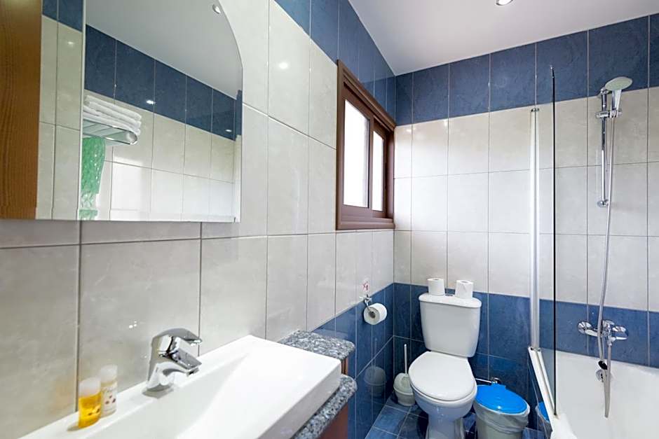 Loutsiana Deluxe Apts