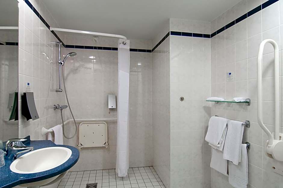 Holiday Inn Express Antwerpen City North By IHG