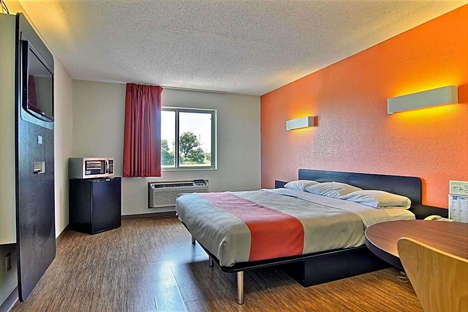 Motel 6 Gilman