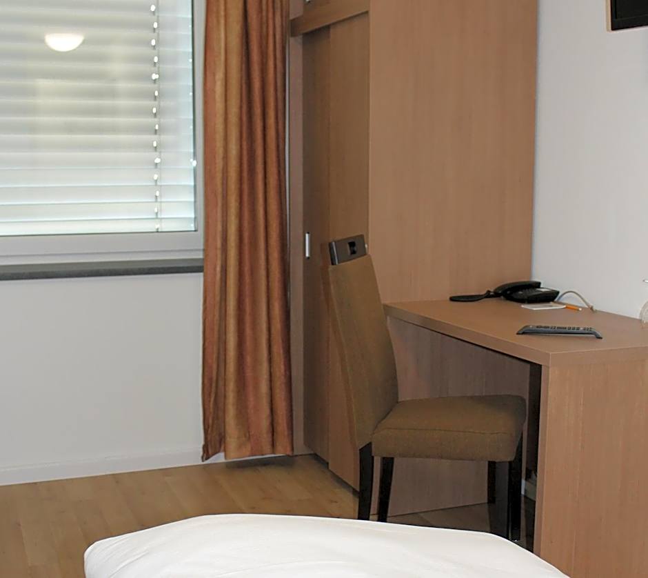 Apartment Hotel am Sand 24H