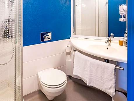 Standard Double Room with Single Bed