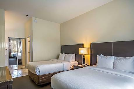 One Room Suite with Two Double Beds - Non Smoking