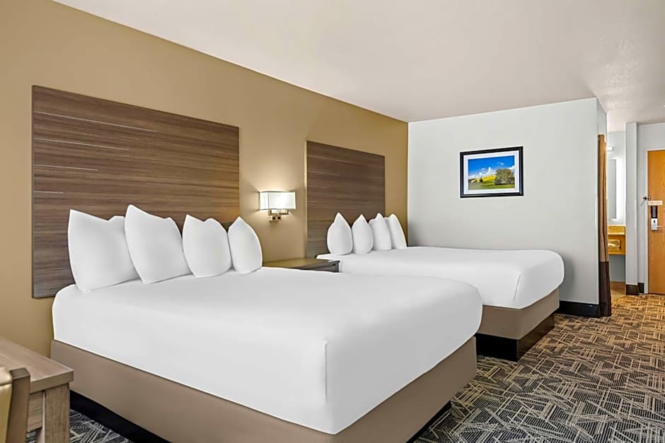 Best Western Plus Caldwell Inn & Suites