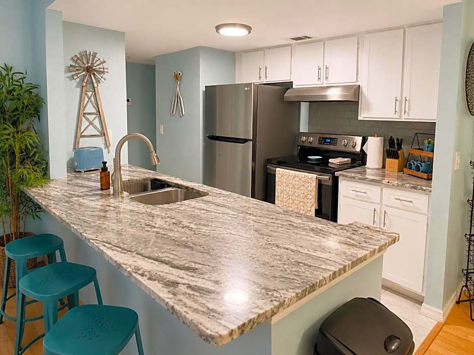 Waterfront Resort Condo w Beach