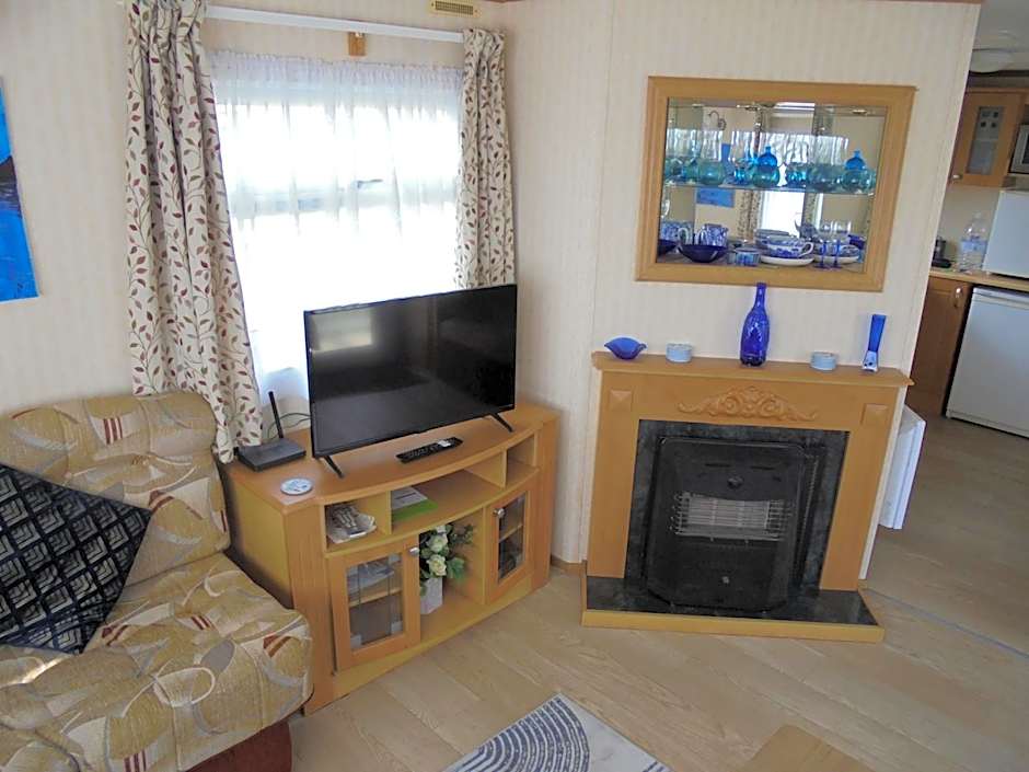 Golden Sands: Arizona GS 6 Berth, Access to the beach