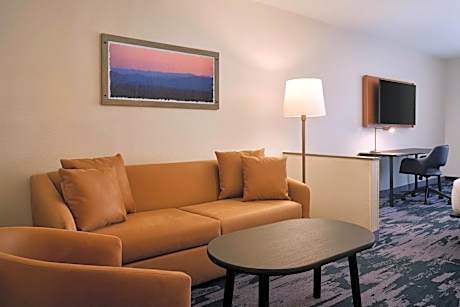 Queen Suite with Two Queen Beds, Bathtub and Sofa Bed - Mobility Access