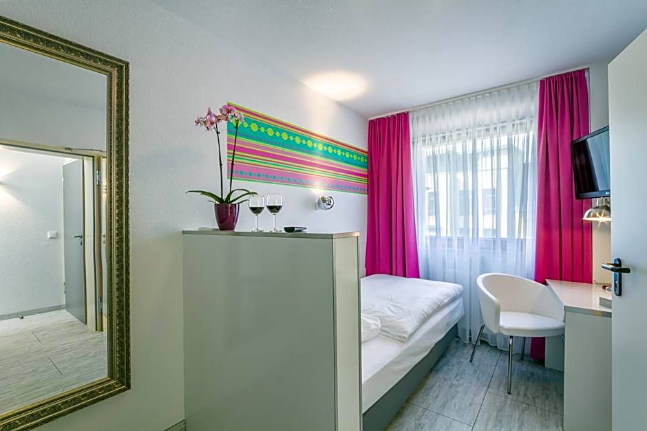 Hotel l'adresse garni