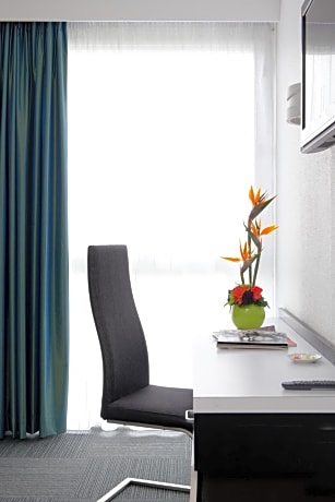 Double Room (1 Adult)