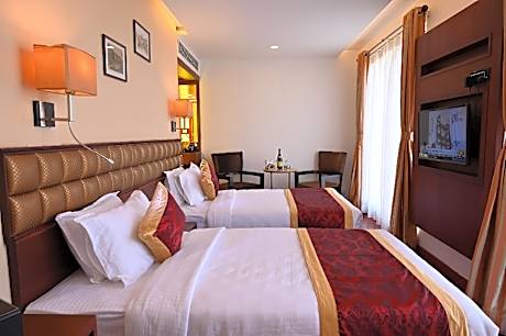 Raaj Bhaavan Clarks Inn, Chennai OMR