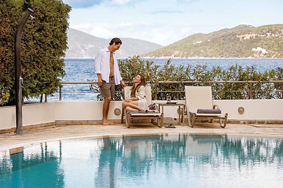 Meliti Waterfront Suites