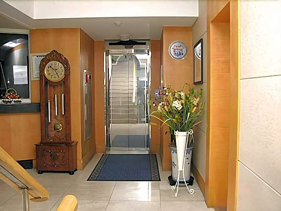 Hotel Busan Station 102