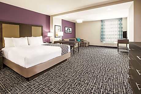 Executive King Room with Sofa Bed