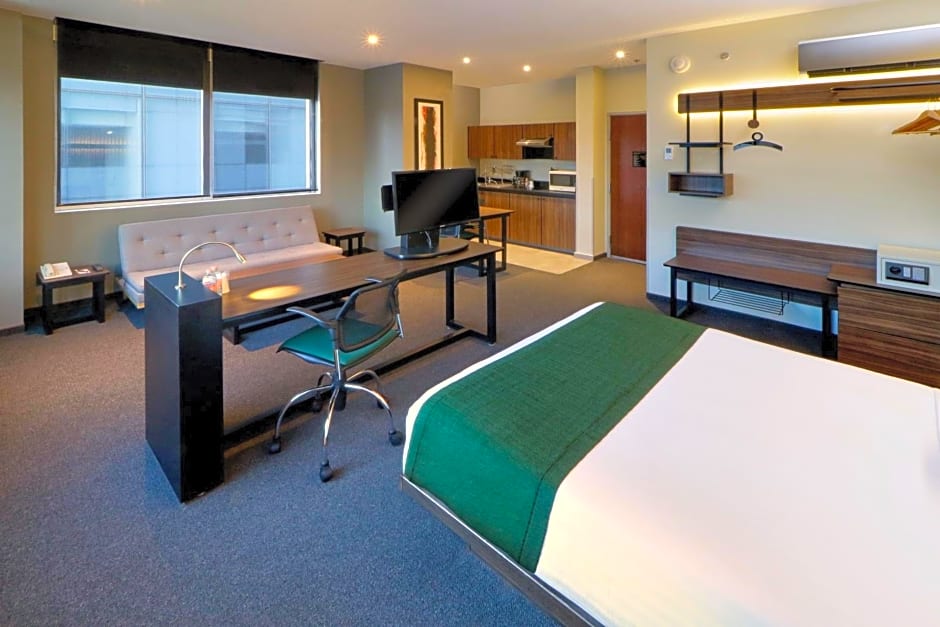 City Express Suites by Marriott Ciudad de México Santa Fe
