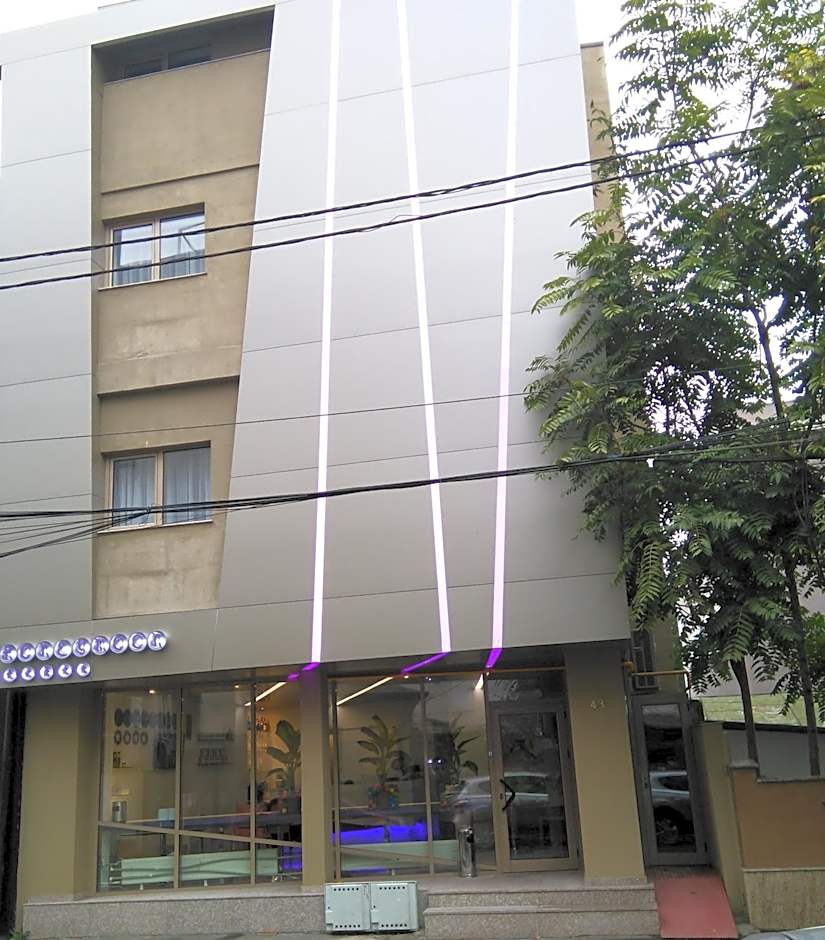 Hotel Christina Plus