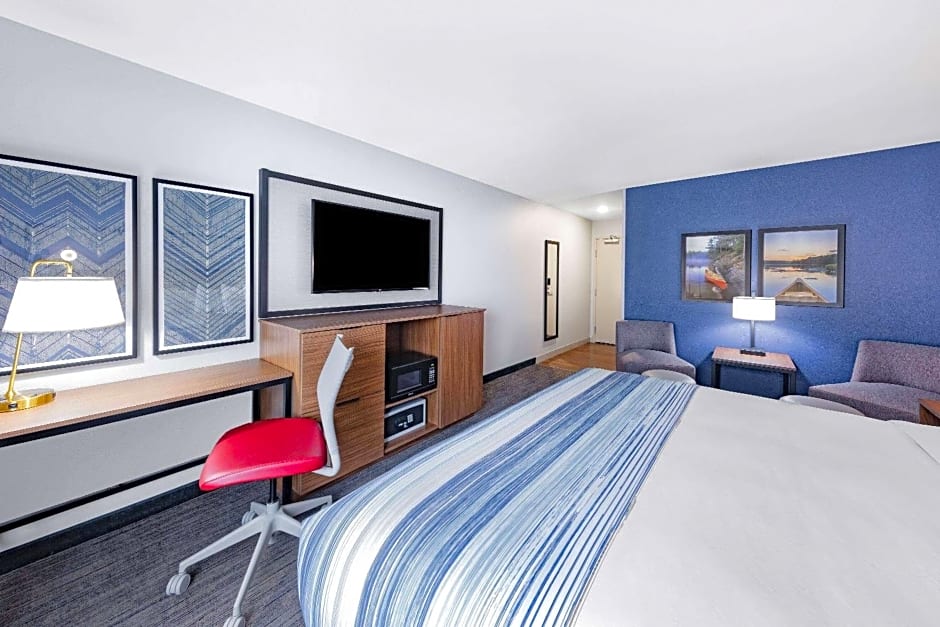 AmericInn by Wyndham International Falls Southwest