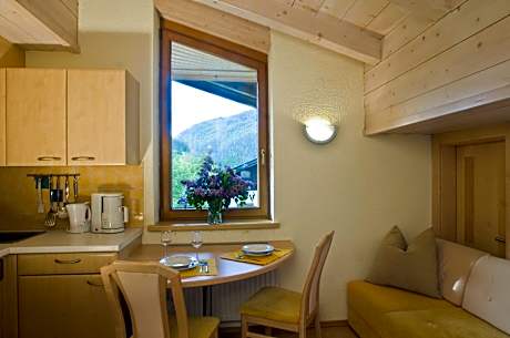 Apartment (2 Adults) - Annex