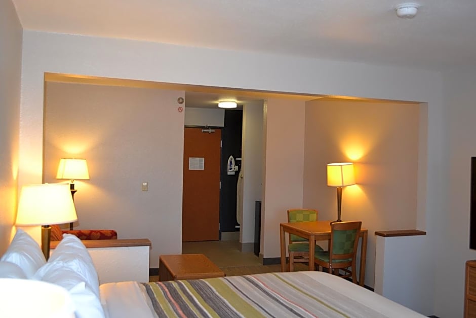 Country Inn & Suites by Radisson, Fairview Heights