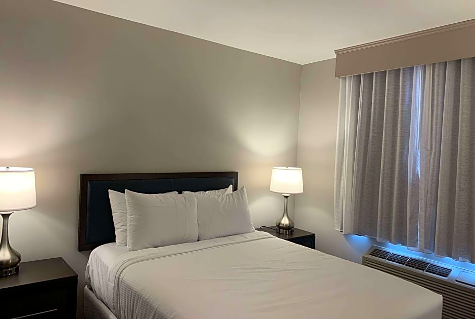 Wingate by Wyndham Far Rockaway JFK Airport