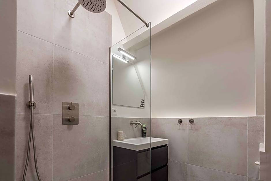 Limehome The Hague Keizerstraat